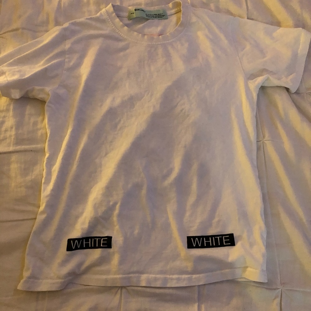 OFF WHITE t shirt